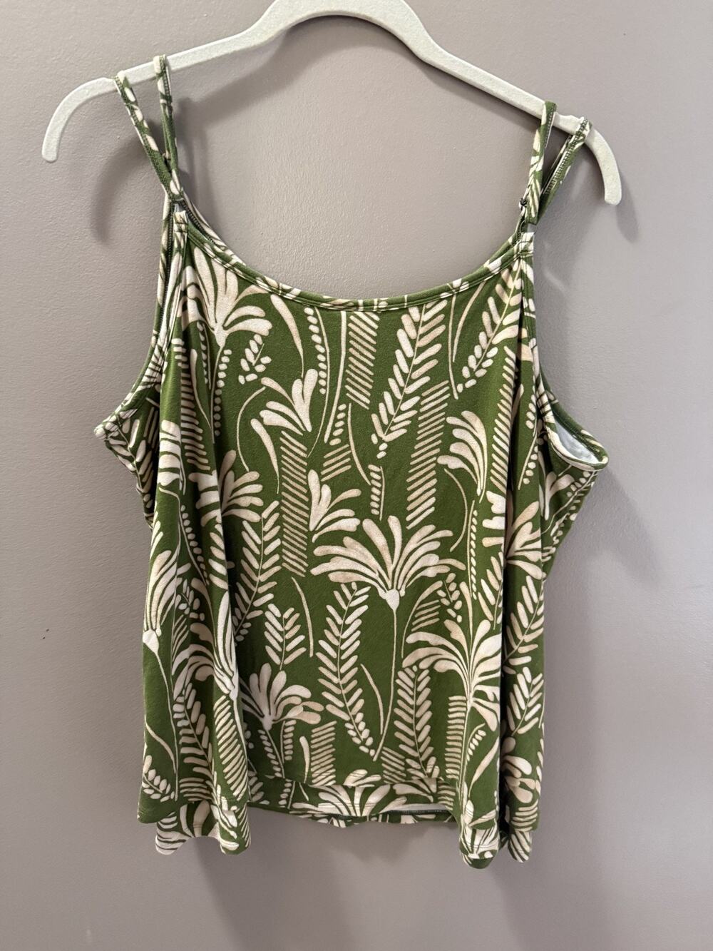 Cabi Green Palm Leaf Print The Balcony Tank Size XL Coastal Resort Bohemian